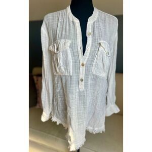 Free People White Talk to Me Blouse in size Small